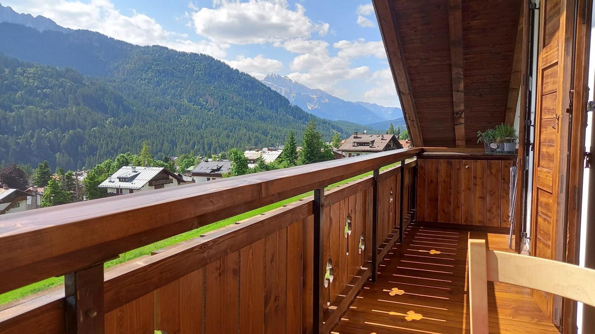 Deliziosa Mansarda Con Vista Dolomiti Apartment San Vito di Cadore Exterior photo