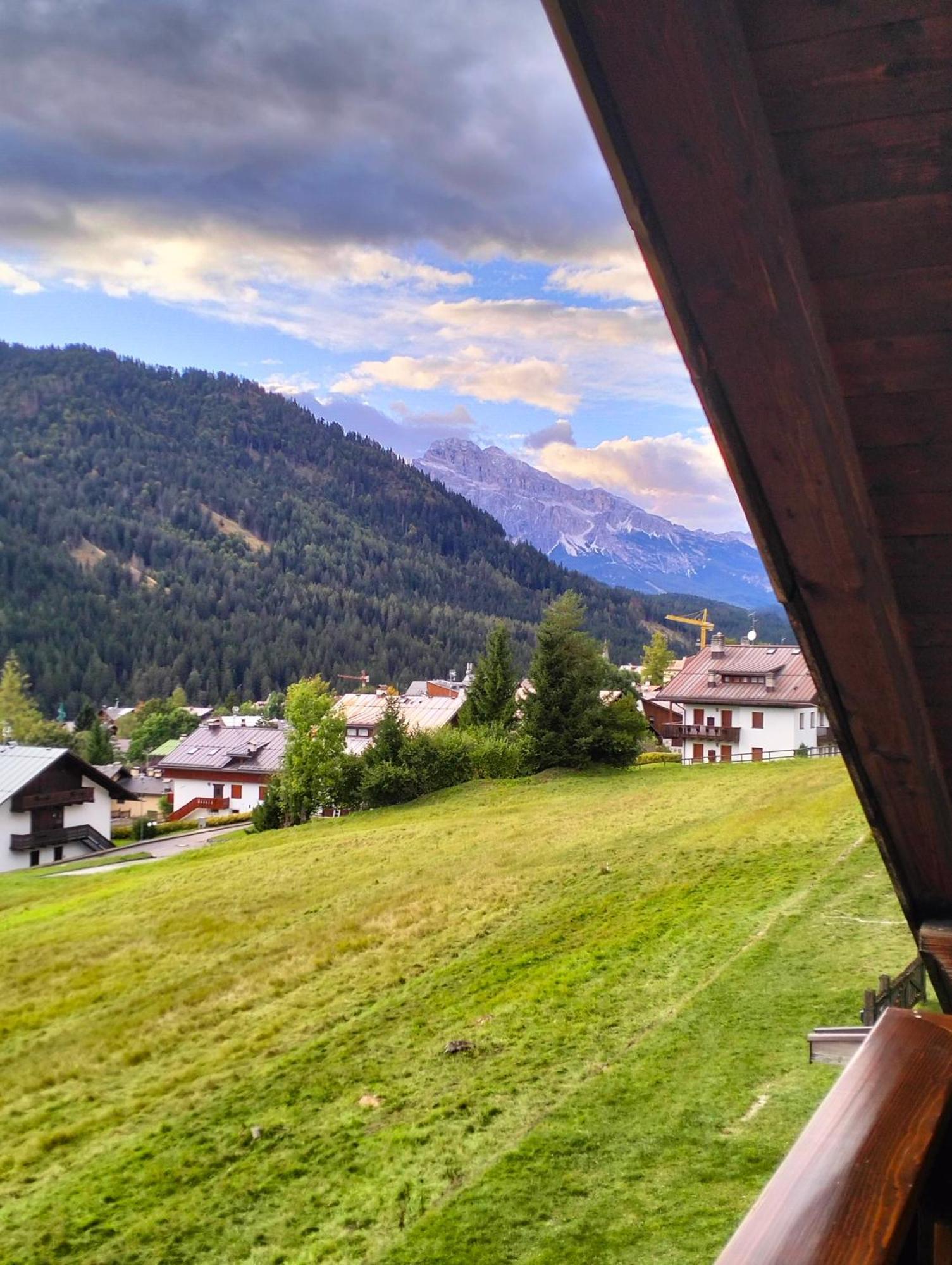 Deliziosa Mansarda Con Vista Dolomiti Apartment San Vito di Cadore Exterior photo